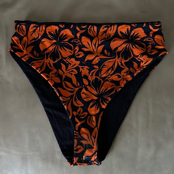 NWOT Maaji Reversible Blue Sail Victory Bikini Bottom - Picture 9 of 15
